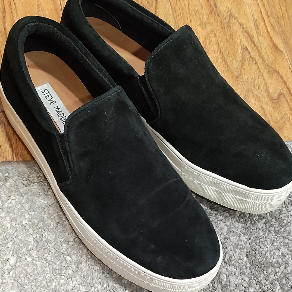 Steve Madden Women's Black Suede Slip-Ons
